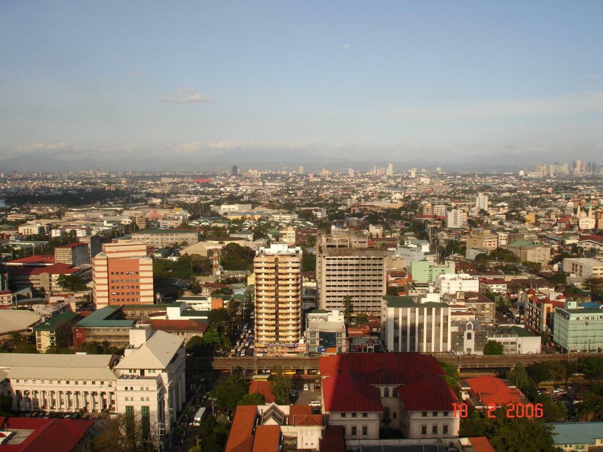67 Sqm. Condo Unit In Robinson Place Residences Manila Eksteriør billede