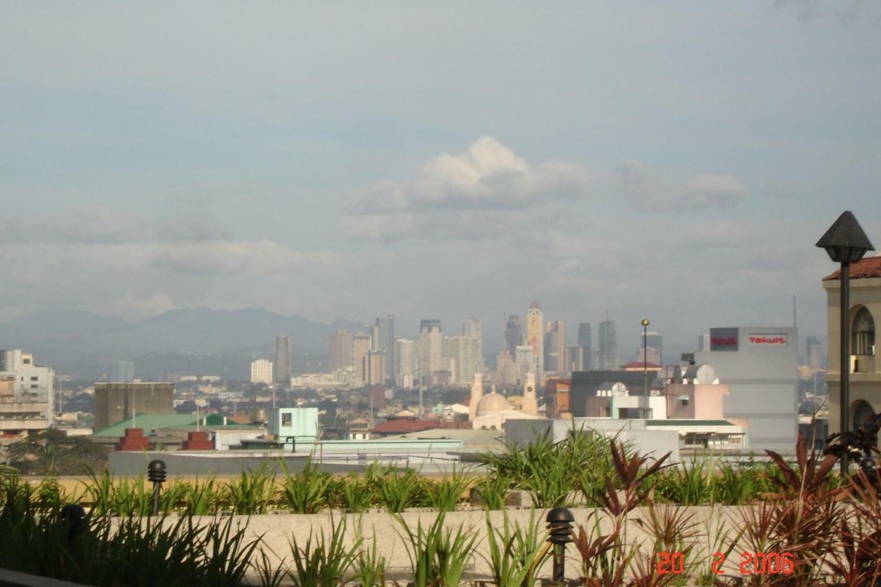67 Sqm. Condo Unit In Robinson Place Residences Manila Eksteriør billede