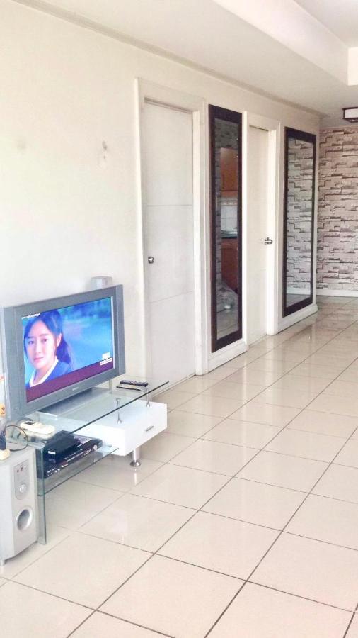 67 Sqm. Condo Unit In Robinson Place Residences Manila Eksteriør billede